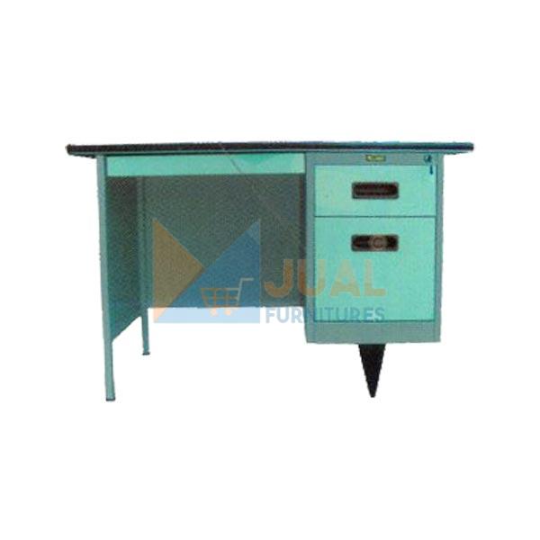 Beli Meja Kantor Besi Lion L 106 di JualFurnitures, Dapat Diskon Tersedia Meja Kantor Direktur, Staff, Manager, Locker Besi, Lemari Arsip Kantor dll. Meja Kantor Besi Lion L 106 Murah, Banyak Diskon di Jakarta