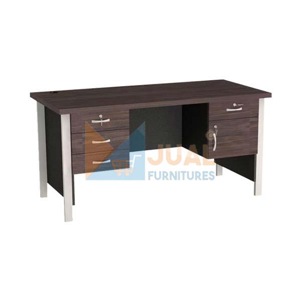 Jual Meja Kantor Staff Vip MM 502 dengan harga murah, barang baru pabrik, produk berkualitas, tersedia berbagai merk Kursi Kantor, Rak Arsip Besi dll Meja Kantor Staff Vip MM 502, Meja Staff Murah di Jakarta